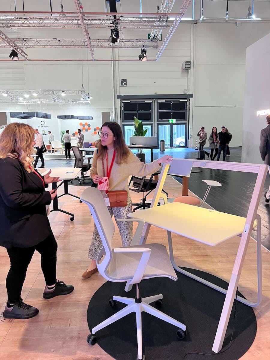 We participate in events focused on the flexible workspace sector like Orgatec.