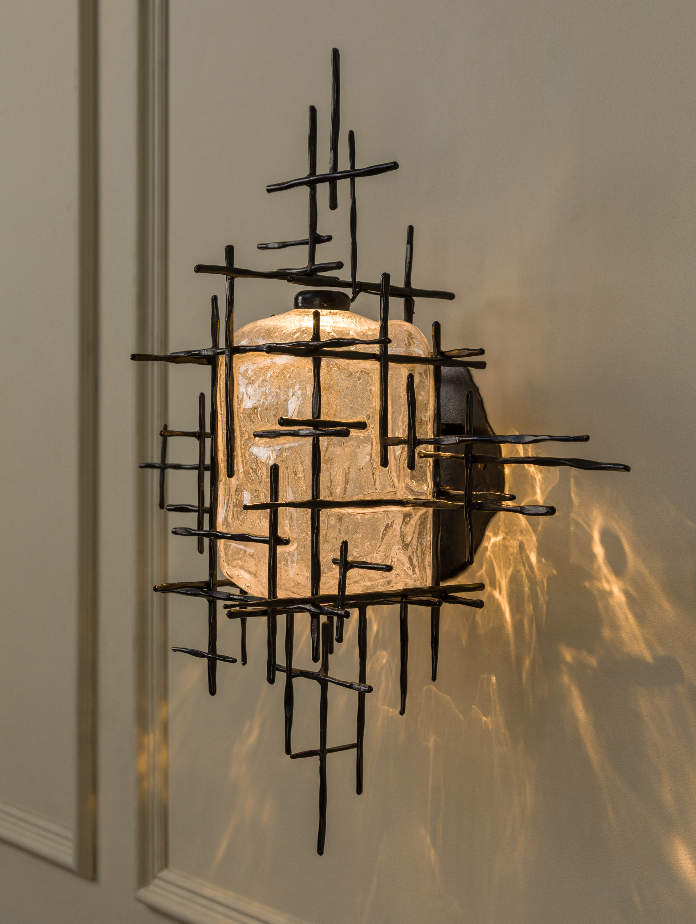 Cox-London-Furniture-Lighting-and-Art-Studio-Ferro Vitro Wall-05