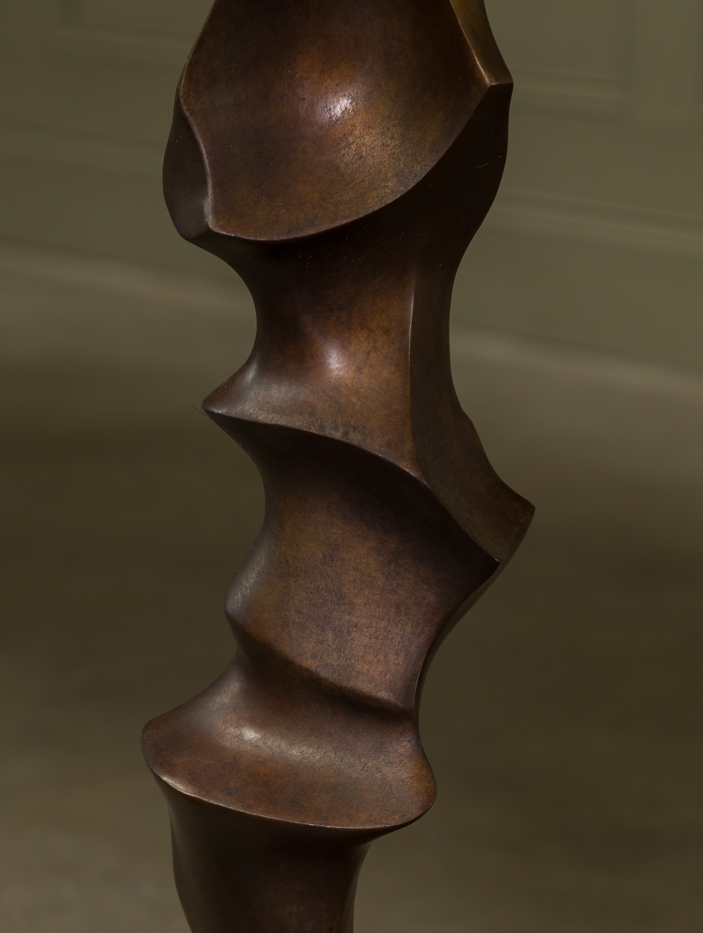 Cox-London-Furniture-Lighting-and-Art-Studio-Moifaa Dinning Table Timber Top-06