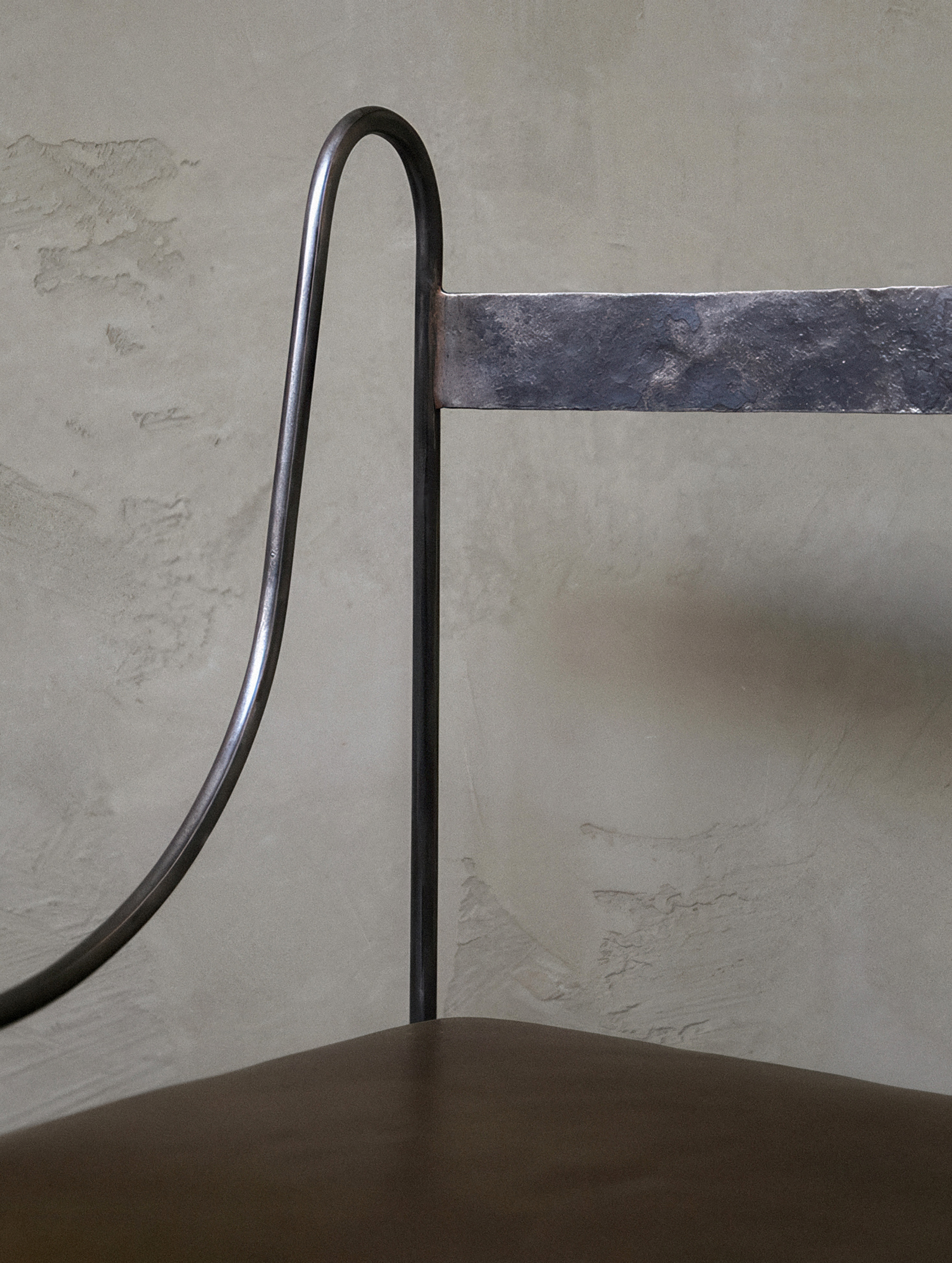 Cox-London-Furniture-Lighting-and-Art-Studio-Ogun I-02