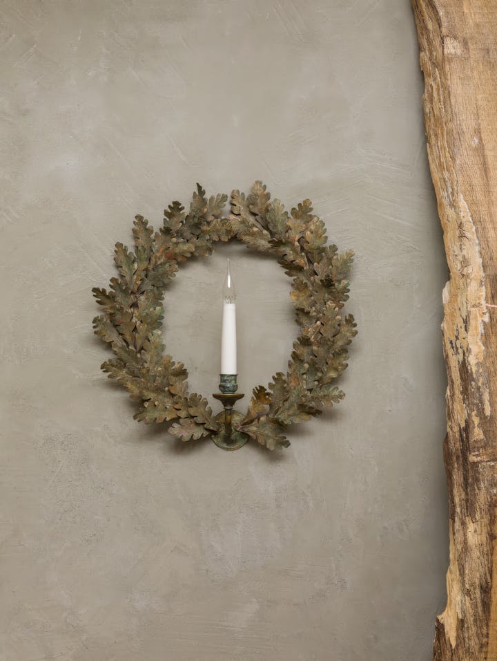 Cox-London-Furniture-Lighting-and-Art-Studio-CPW08-Oak Wreath Wall Light-02