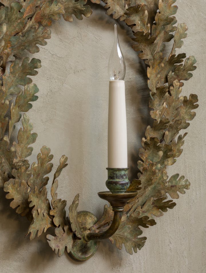Cox-London-Furniture-Lighting-and-Art-Studio-CPW08-Oak Wreath Wall Light-03