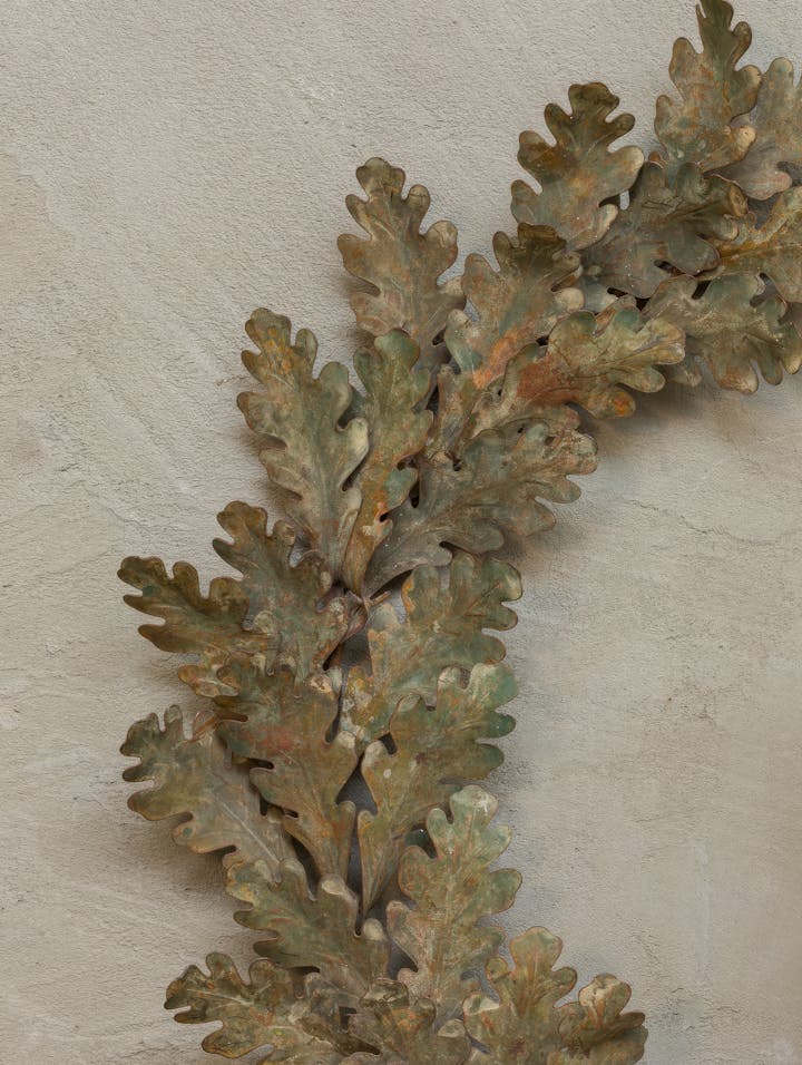 Cox-London-Furniture-Lighting-and-Art-Studio-CPW08-Oak Wreath Wall Light-04