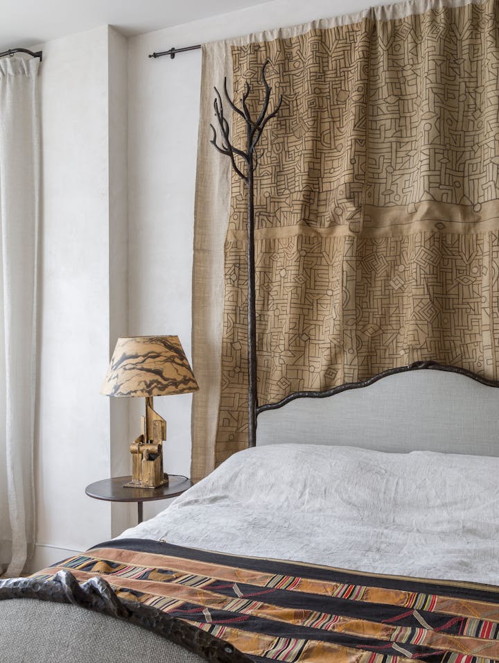 Cox-London-Furniture-Lighting-and-Art-Studio-CPF44-Forged-Iron-Branch-Bed-02