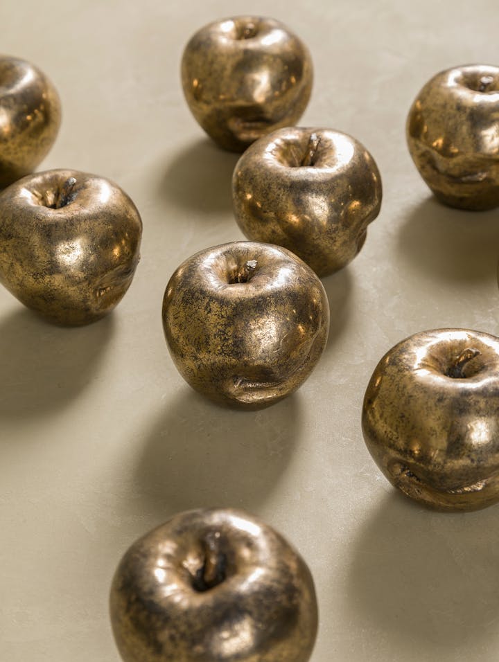 Cox-London-Furniture-Lighting-and-Art-Studio-CPF20-Apple-of-My-Eye-03