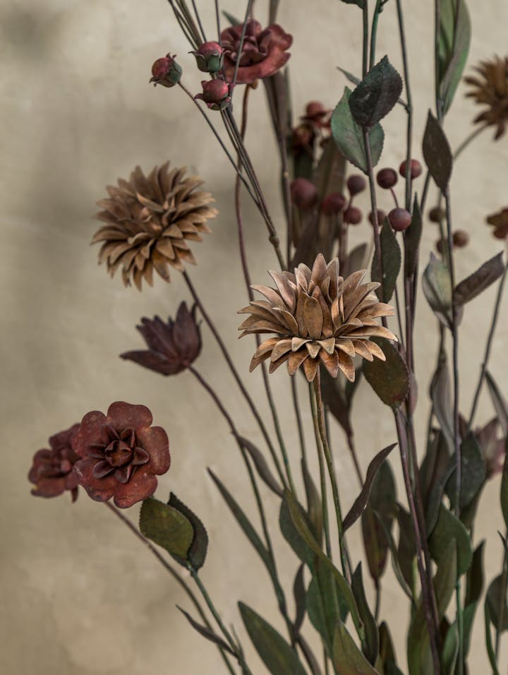 Cox-London-Furniture-Lighting-and-Art-Studio-CPV01-Floral-Display-03