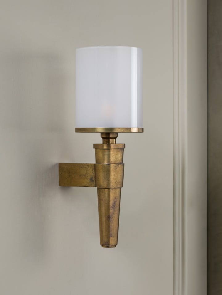 Cox-London-Furniture-Lighting-and-Art-Studio-Theatre-Wall-Light-03