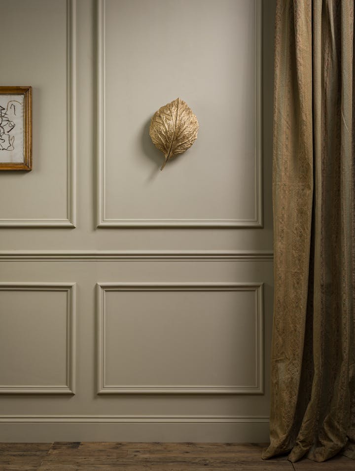Cox-London-Furniture-Lighting-and-Art-Studio-Large-Leaf-Wall-Light-Gold-01