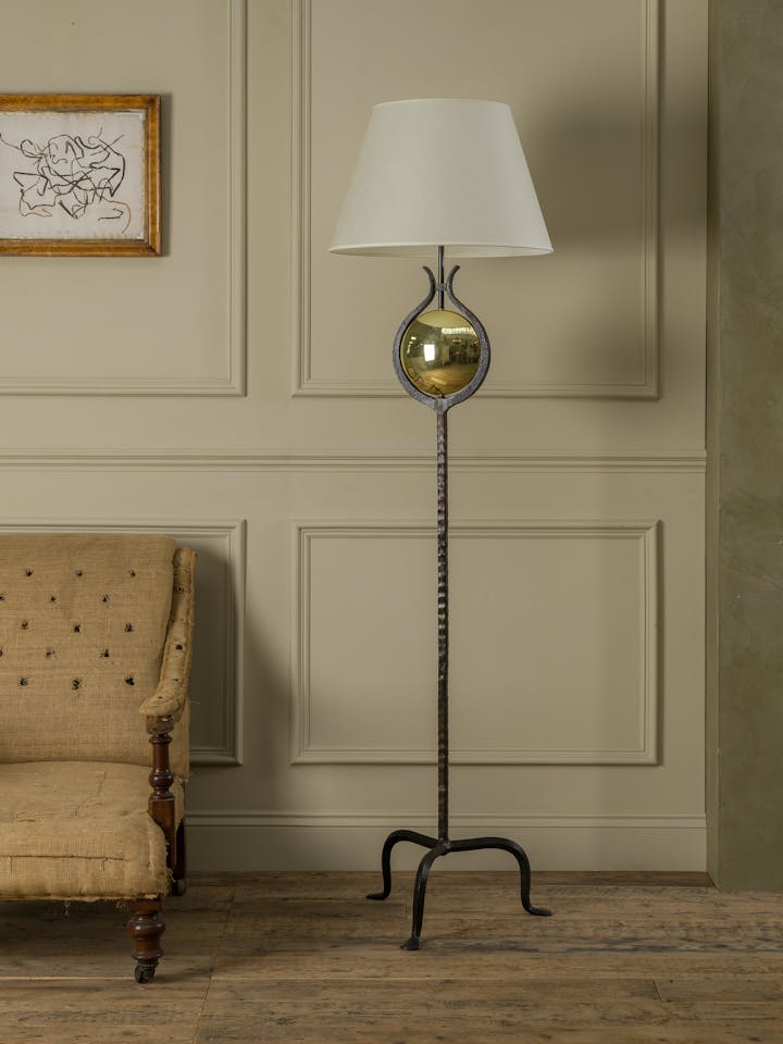 Cox-London-Furniture-Lighting-and-Art-Studio-Goddess-Lamp-01