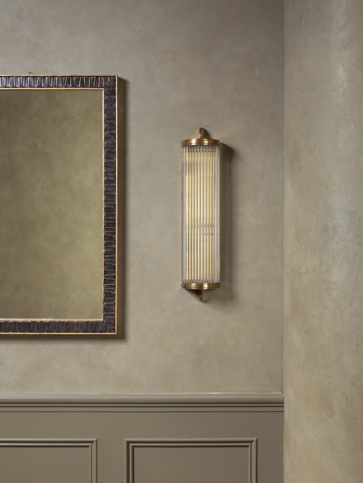 Cox-London-Furniture-Lighting-and-Art-Studio-Large-Reeded-Wall-Light-01