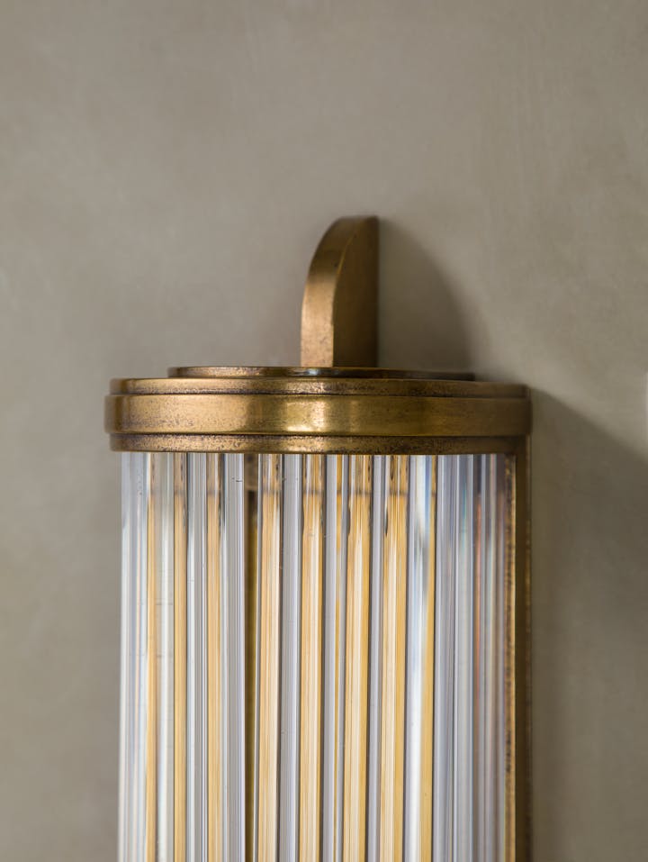 Cox-London-Furniture-Lighting-and-Art-Studio-Small-Reeded-Wall-Light-04