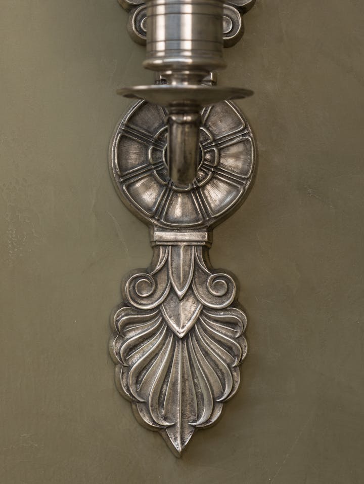 Cox-London-Furniture-Lighting-and-Art-Studio-Neo-Classical-Silver-03