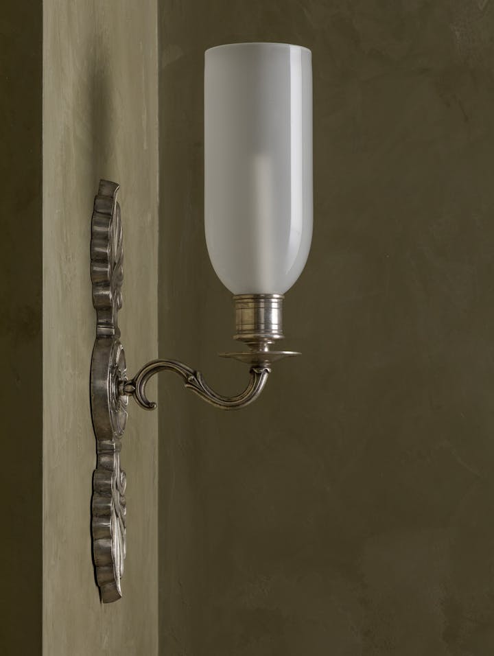 Cox-London-Furniture-Lighting-and-Art-Studio-Neo-Classical-Silver-05