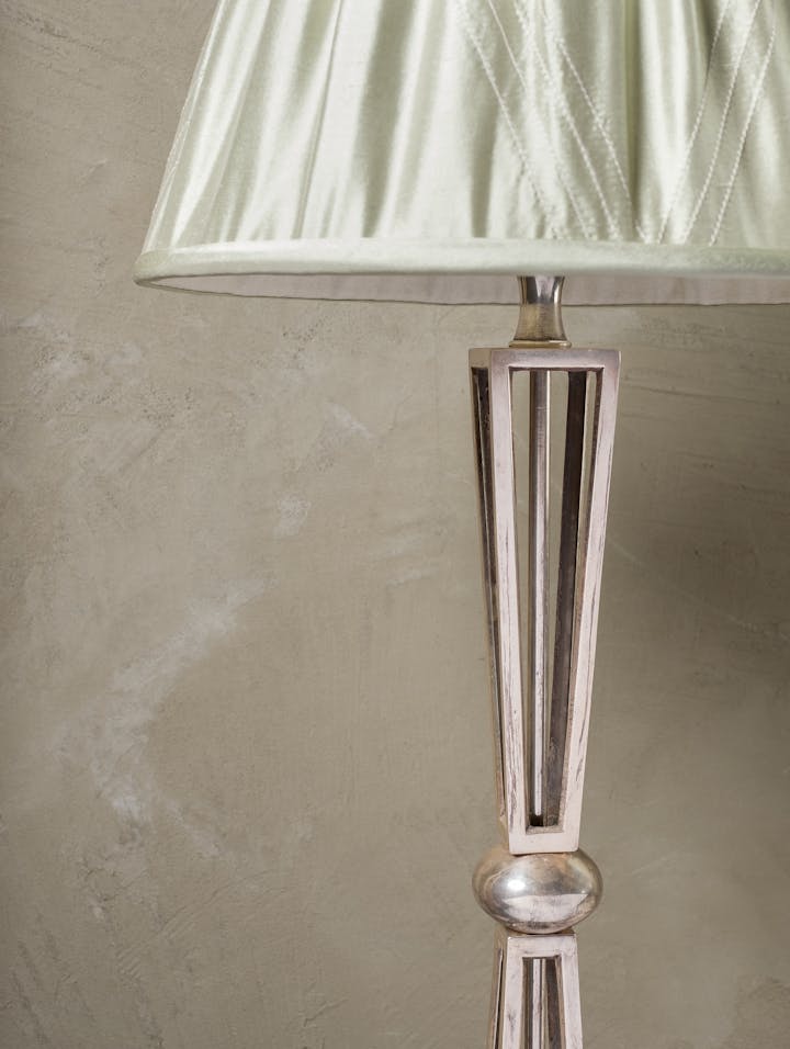 Cox-London-Furniture-Lighting-and-Art-Studio-Obelisk-Table-Lamp-03