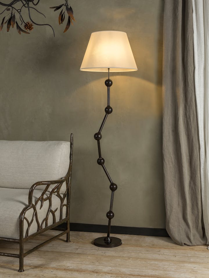 Cox-London-Furniture-Lighting-and-Art-Studio-CPL14-Tremble-Lamp-01