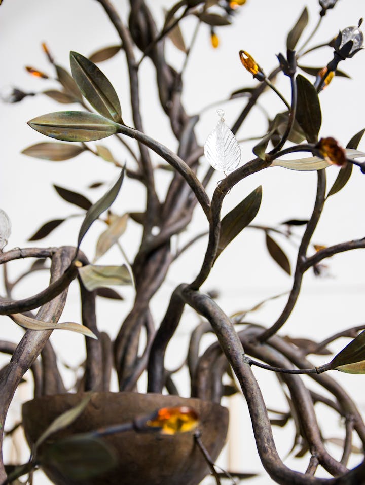 Cox-London-Furniture-Lighting-and-Art-Studio-CPC21 Diamond Olive Chandelier-Amber-06