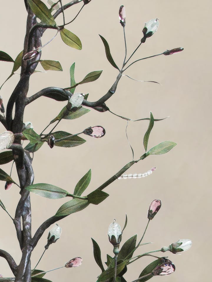 Cox-London-Furniture-Lighting-and-Art-Studio-CPC21-Diamond Olive Chandelier-Amethyst-03