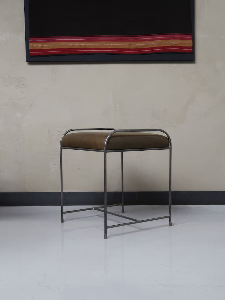 Cox-London-Furniture-Lighting-and-Art-Studio-CPF33-Ogun-Stool-01