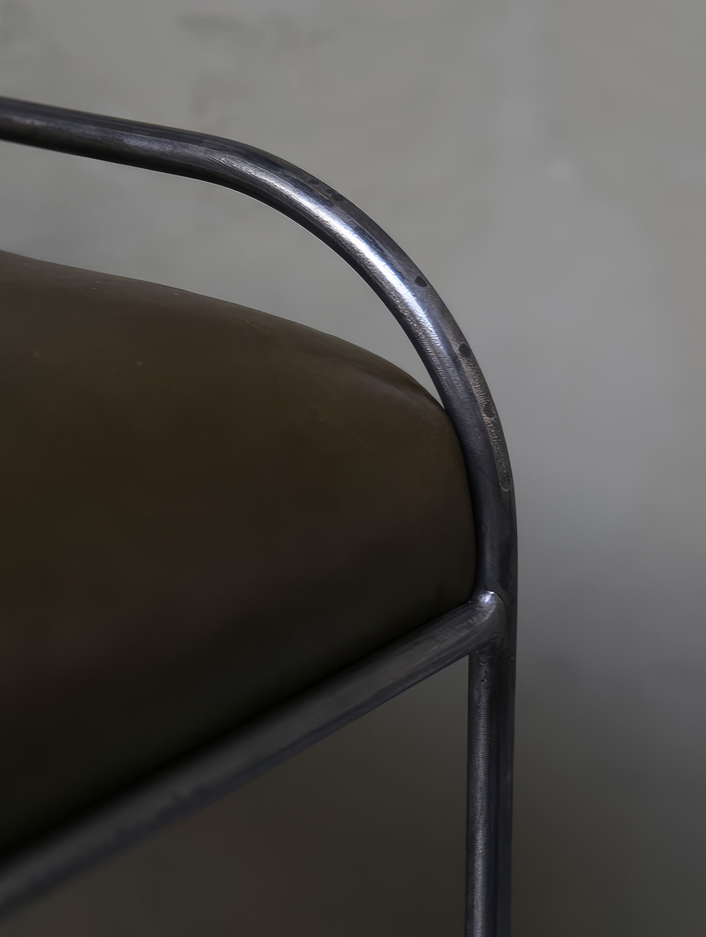 Cox-London-Furniture-Lighting-and-Art-Studio-CPF33-Ogun-Stool-03