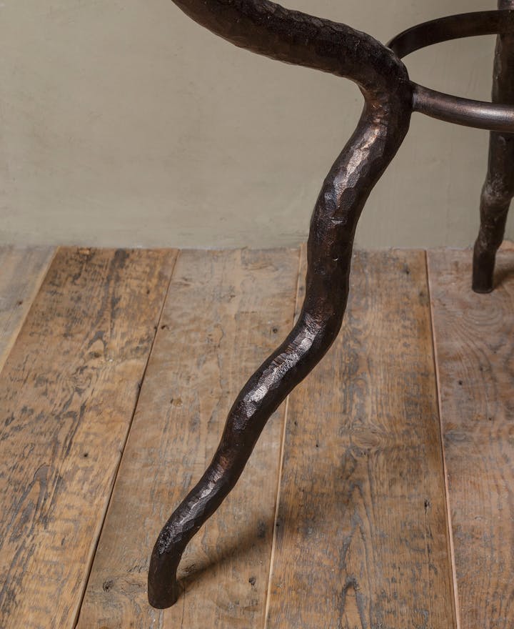 Cox-London-Furniture-Lighting-and-Art-Studio-CPT41-Fluvius-Table-Bronze-Patina-with-Calcatta-Viola-Marble-04