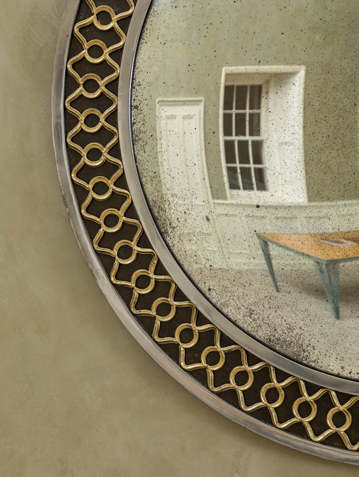 Cox-London-Furniture-Lighting-and-Art-Studio-Convex-Mirror-04