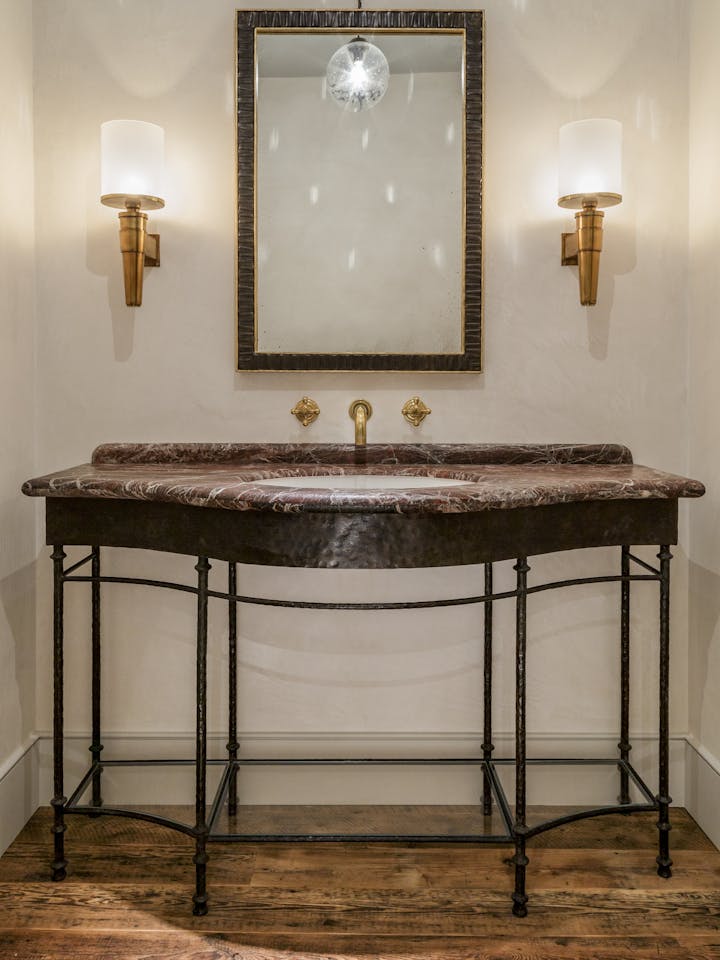 Rosso Washstand