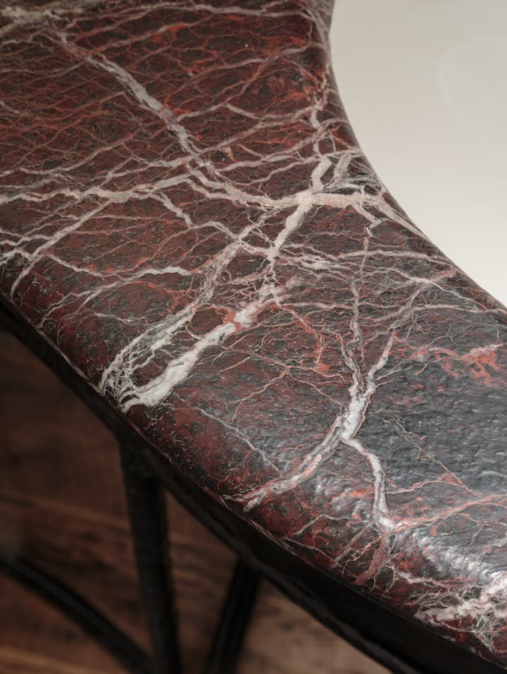Rosso Washstand