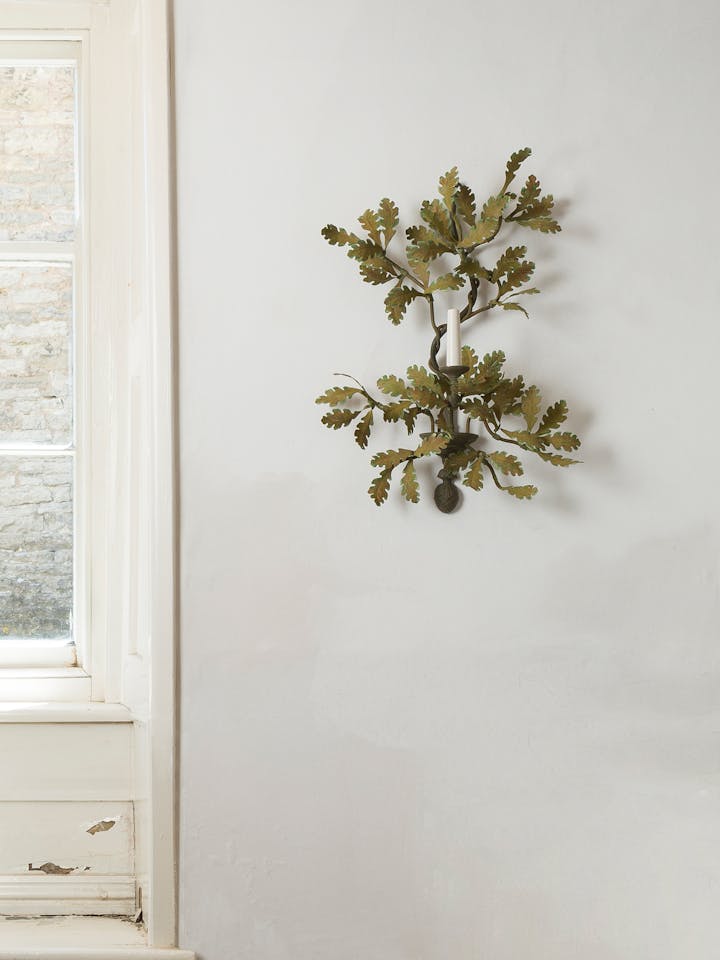 Single Oak Wall