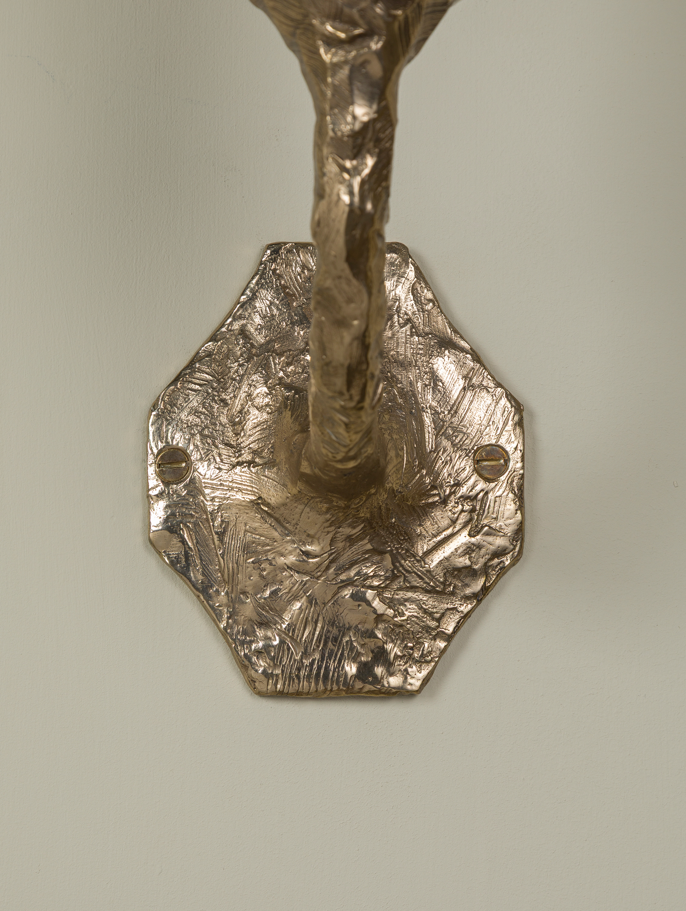 Cox-London-Furniture-Lighting-and-Art-Studio-Bronze-Mask-Wall-Light-PolishedBronze-05