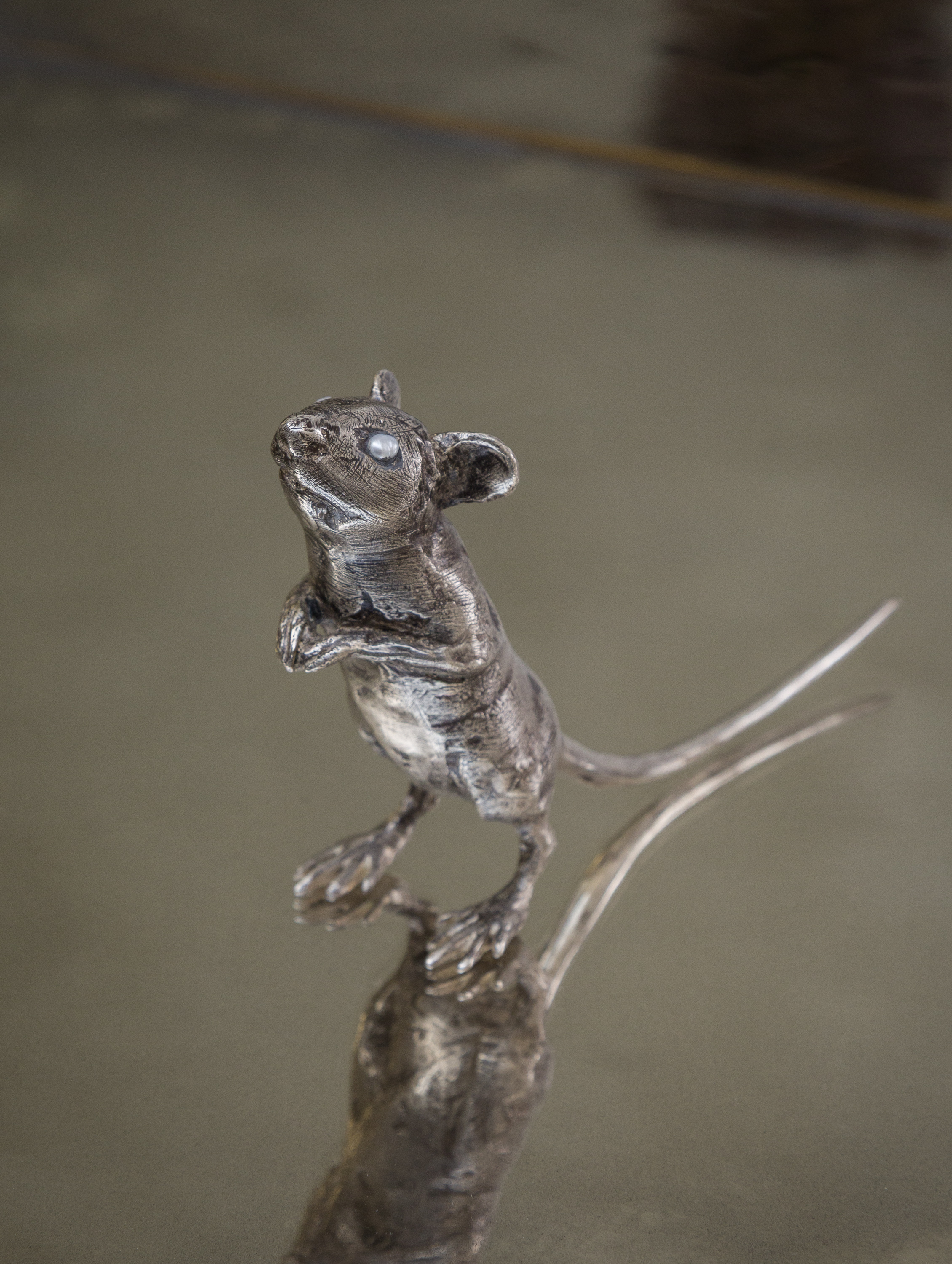 Cox-London-Furniture-Lighting-and-Art-Studio-Curious Mouse - silver plated bronze-03