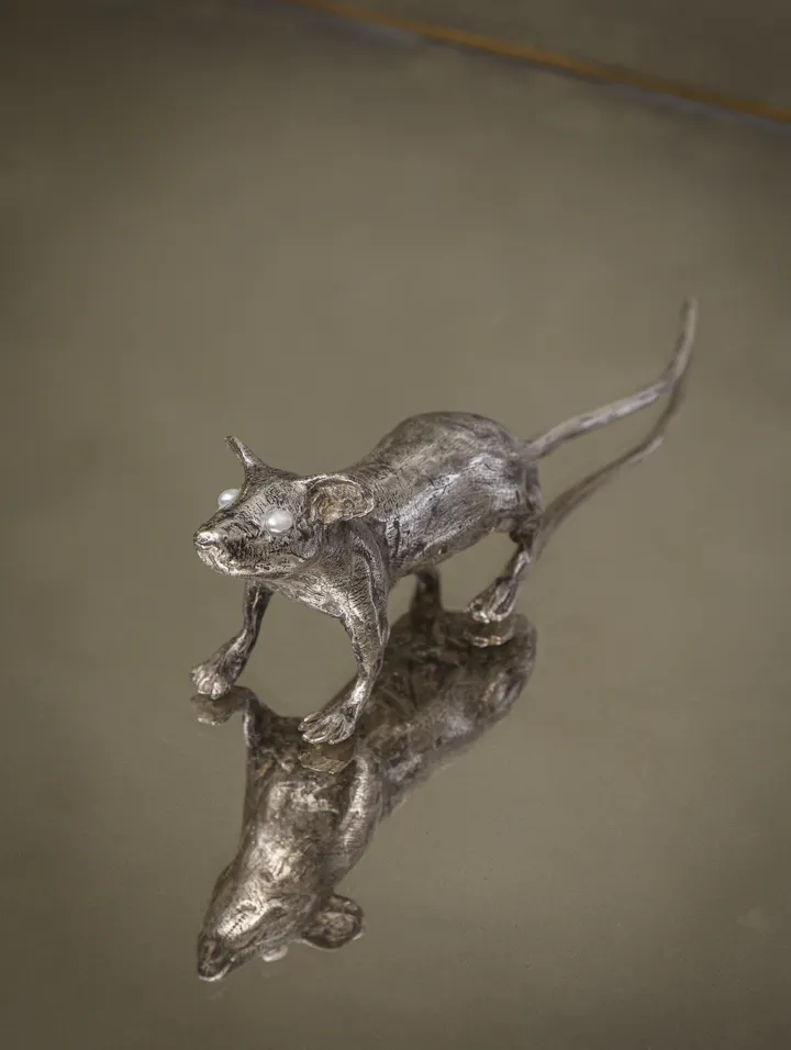 Cox-London-Furniture-Lighting-and-Art-Studio-Cautious Mouse - silver plated bronze-04