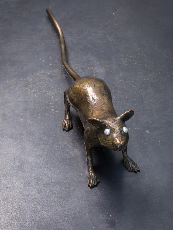 Cox-London-Furniture-Lighting-and-Art-Studio-Cautious Mouse-02