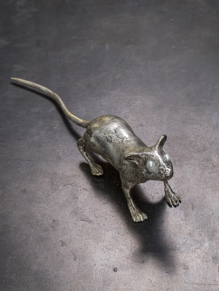 Cox-London-Furniture-Lighting-and-Art-Studio-Cautious Mouse-03
