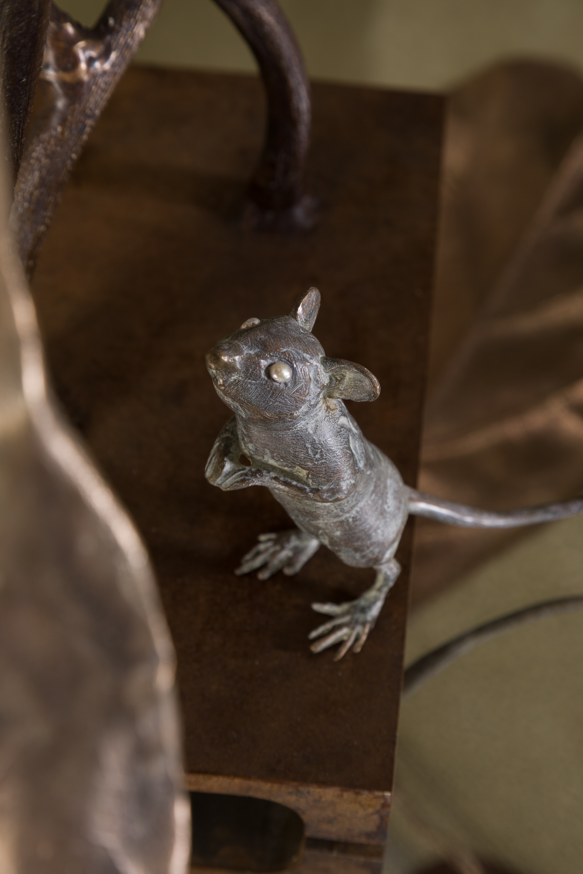 Cox-London-Furniture-Lighting-and-Art-Studio-Fig Wisteria Infinite Vine-04