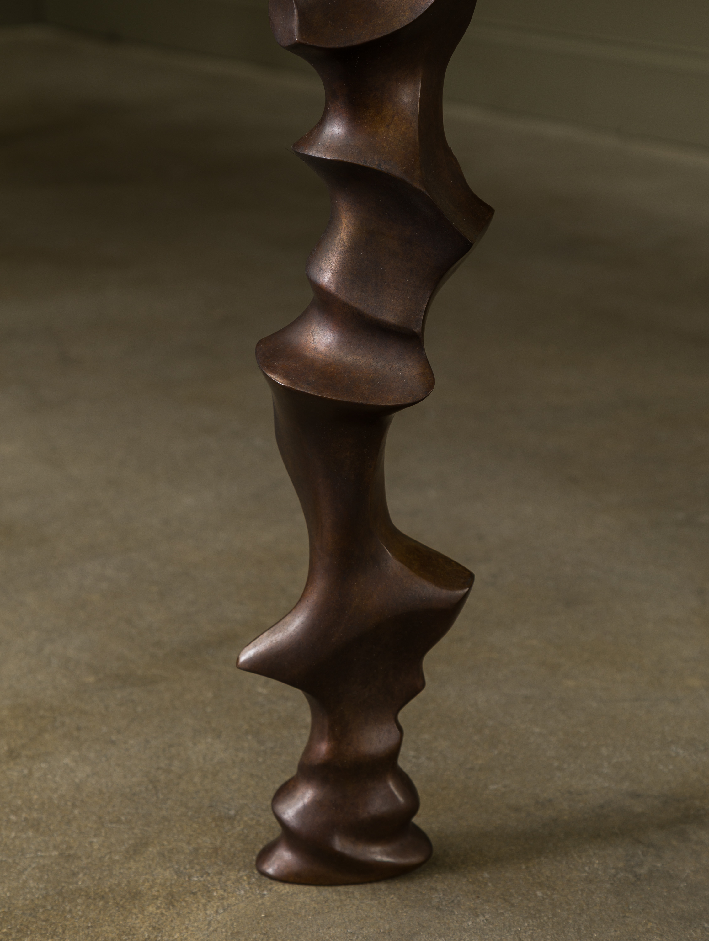 Cox-London-Furniture-Lighting-and-Art-Studio-Moifaa Dinning Table Timber Top-07