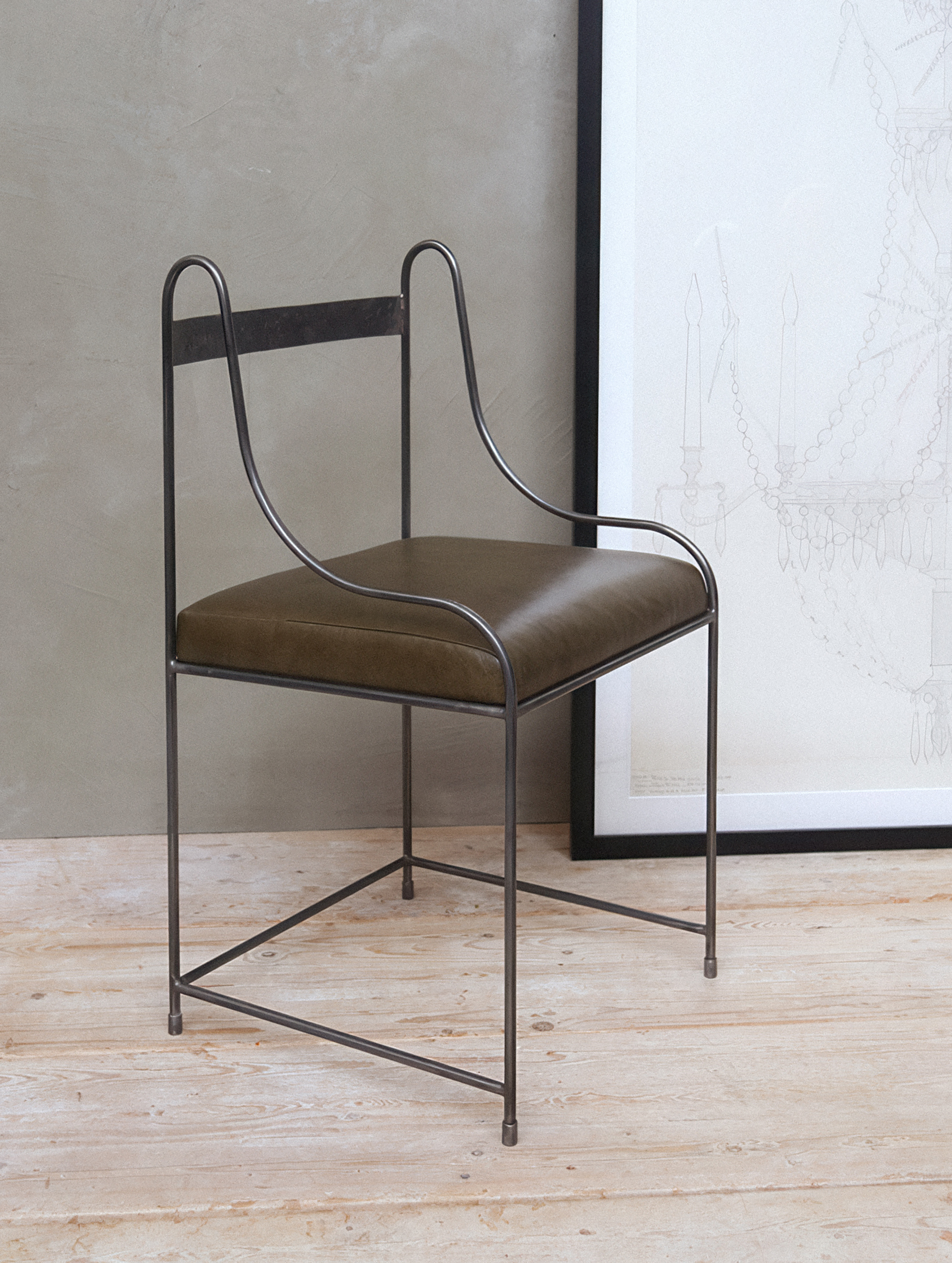 Cox-London-Furniture-Lighting-and-Art-Studio-Ogun I-01