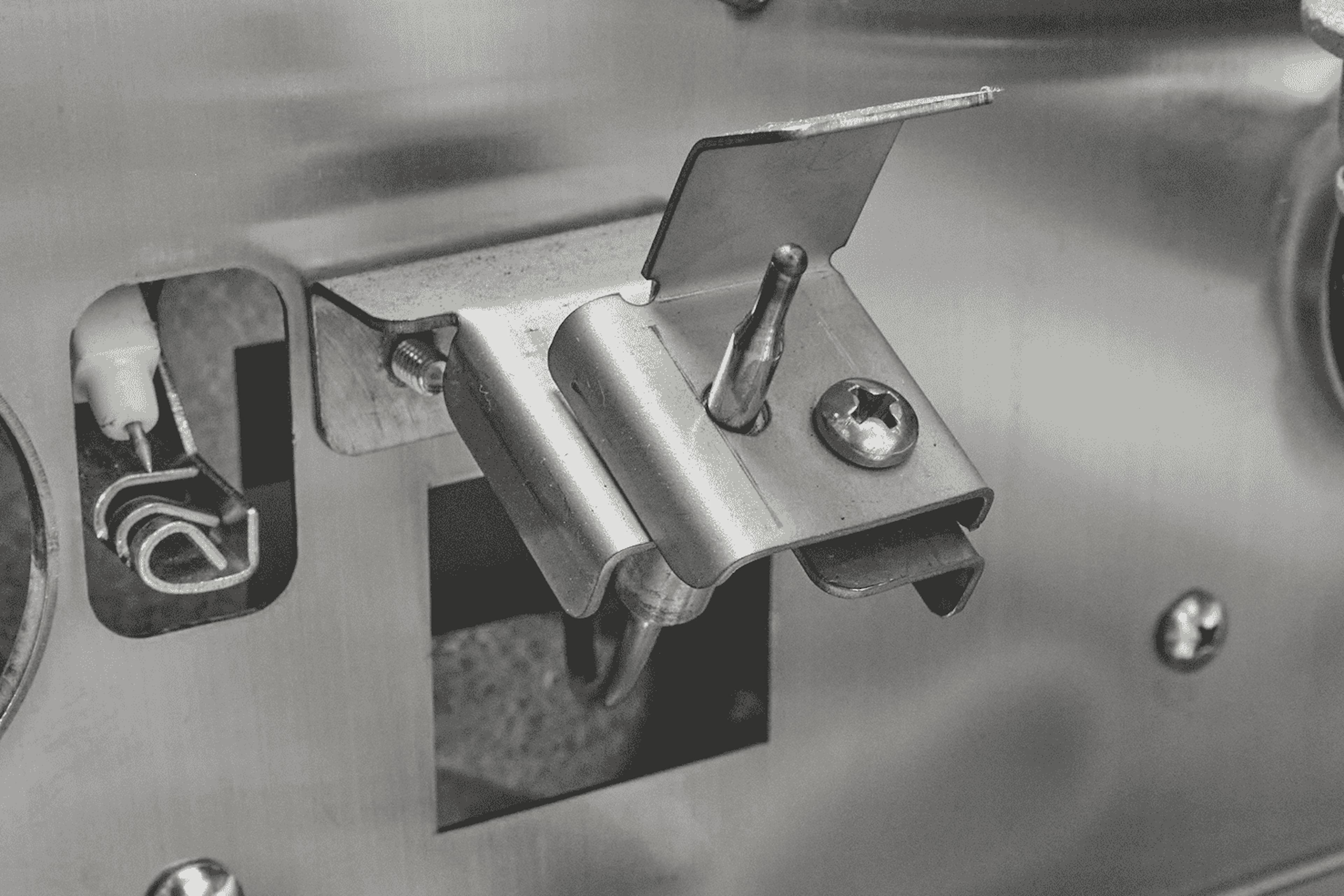 Safety Valve with thermocouple on Coyote SL-Series Grill