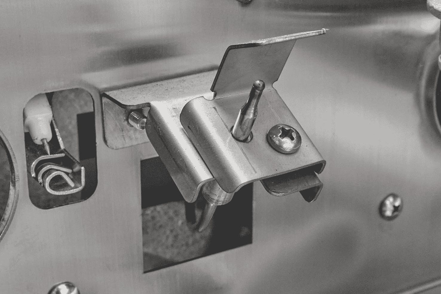 Safety Valve with thermocouple on Coyote SL-Series Grill