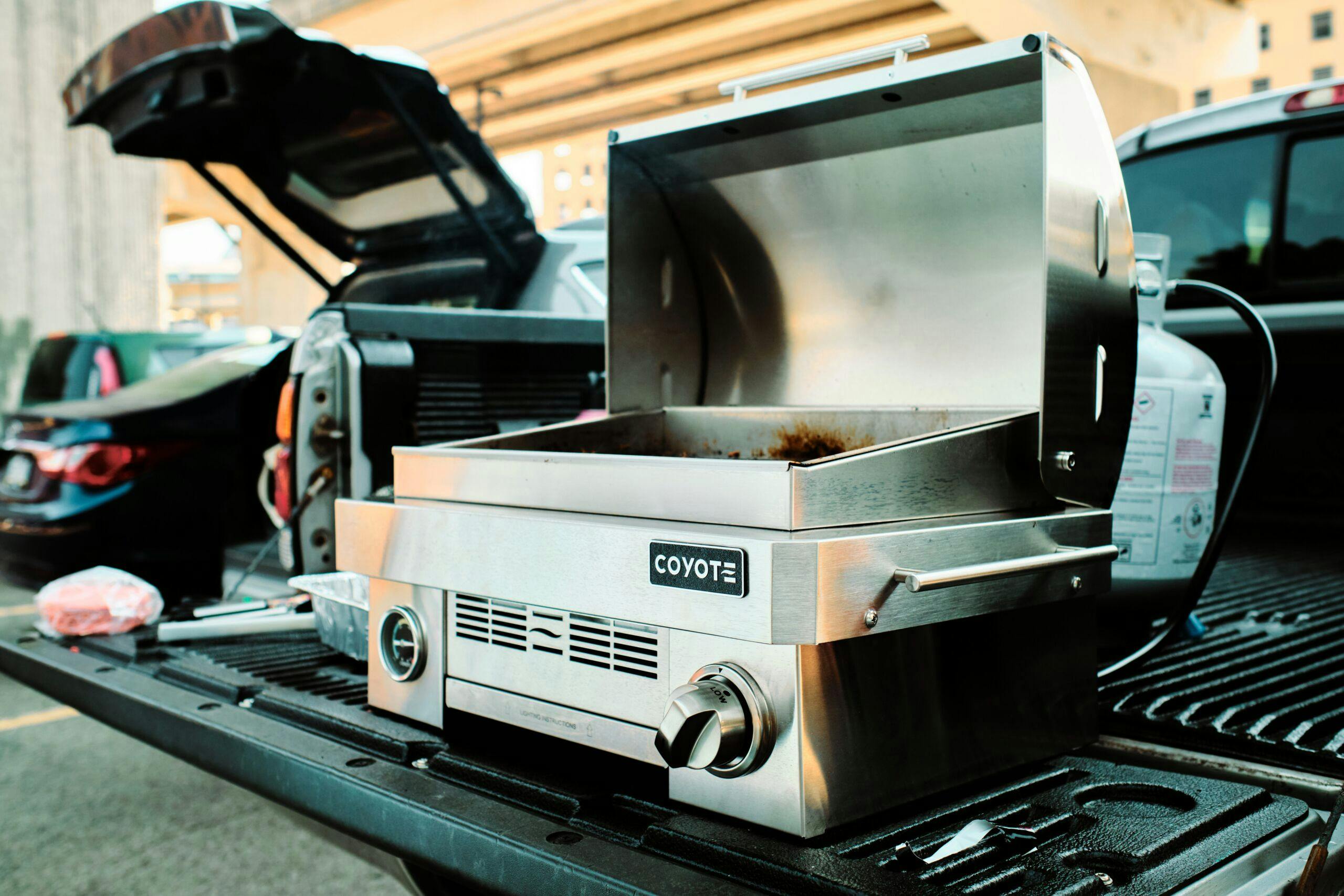 portable coyote grill