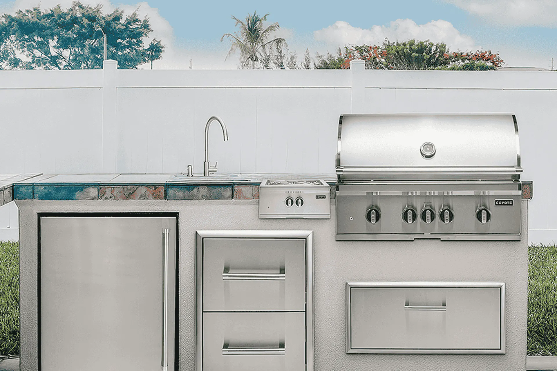 Coyote Outdoor Sinks & Ice Storage – Outdoor Kitchen Solutions