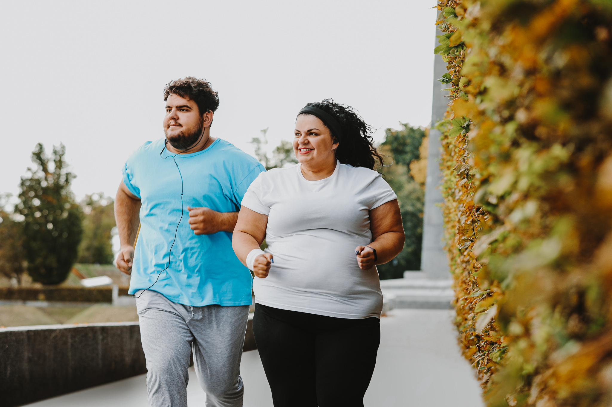 Übergewicht Paar beim Sport 