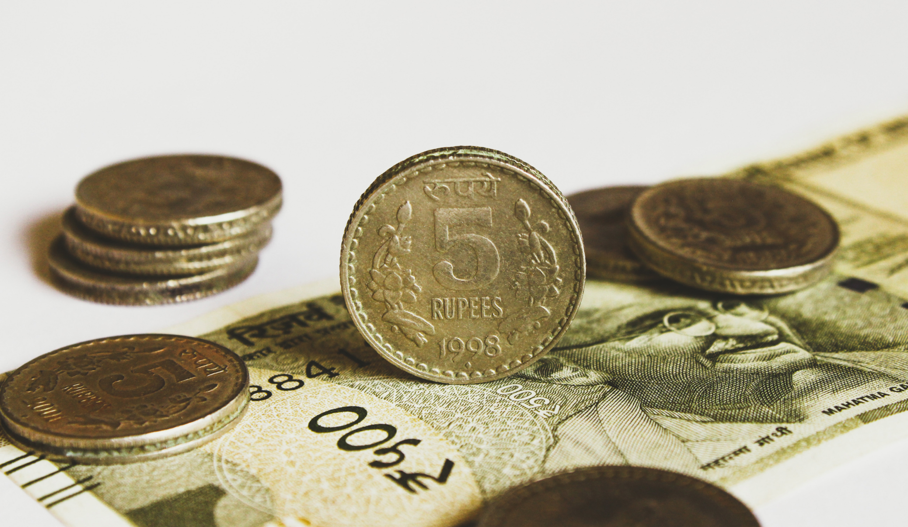 5 reasons why you need to add FD in your investment-portfolio