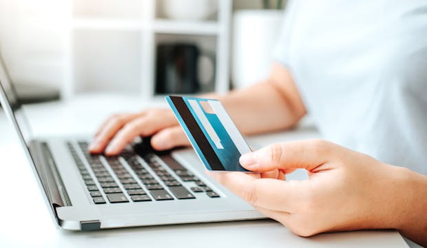 Does Making Minimum Payments Affects your Credit Score?