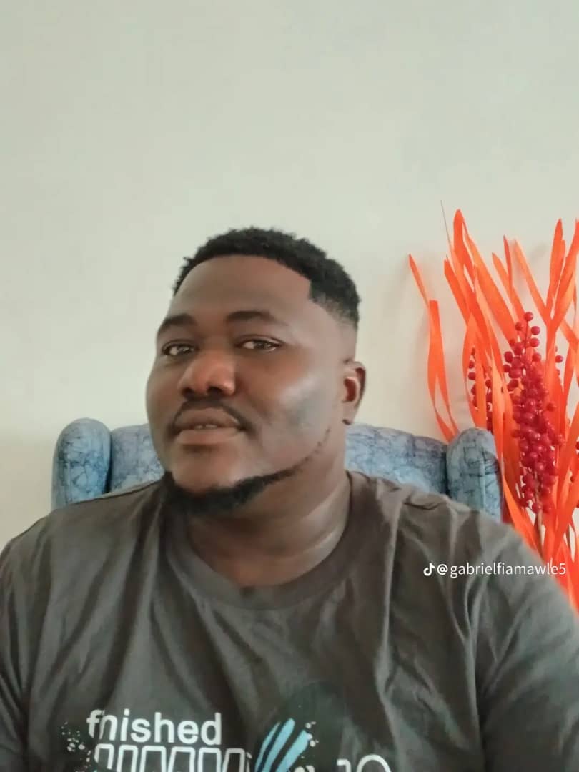 Bouncer ejected from house by house