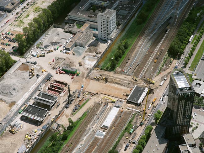 Vogelvlucht foto bouw nieuwe onderdoorgang Amstelstroomlaan - Bajeskwartier