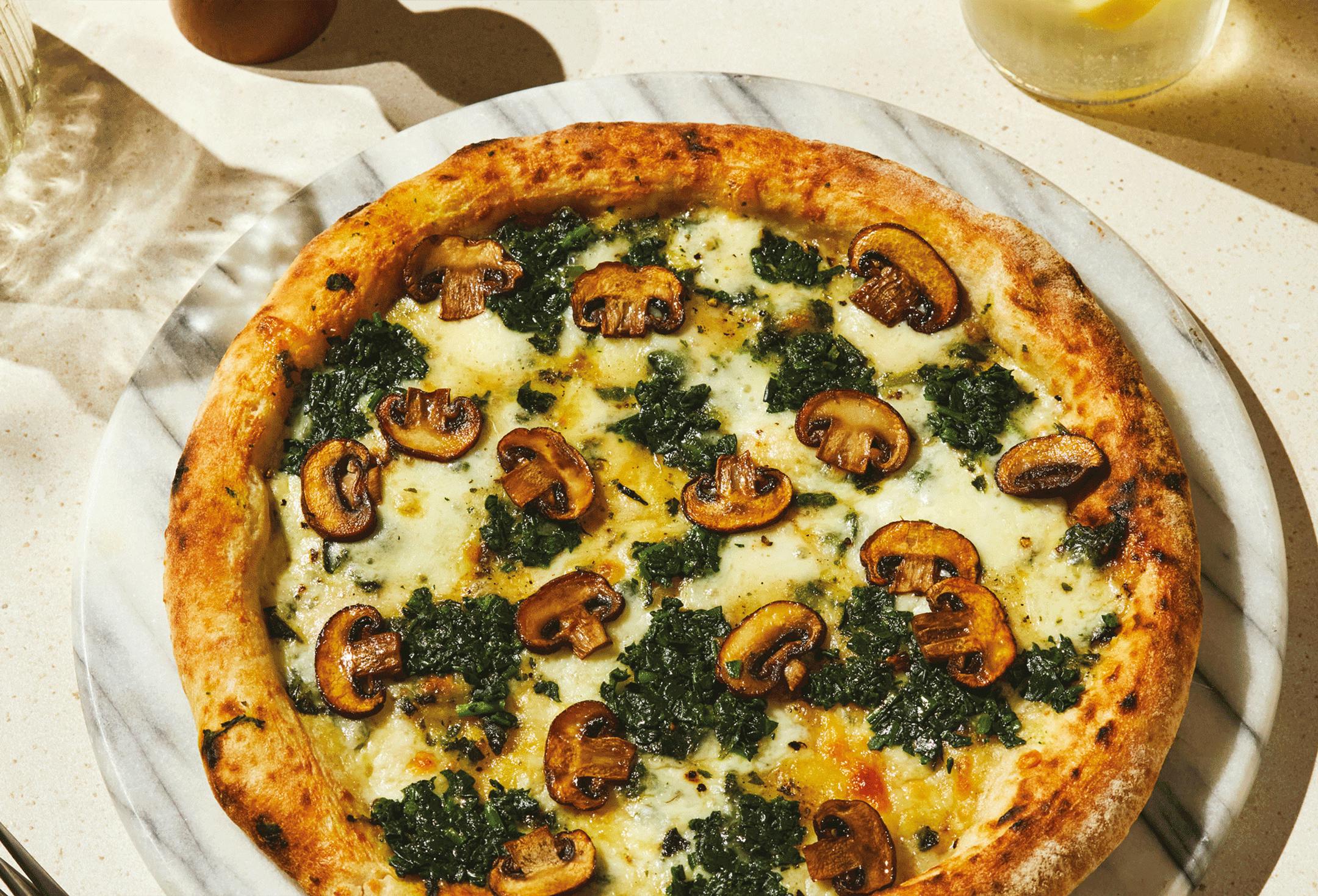 Crosta Mollica Fiorentina Pizza made in Italy.