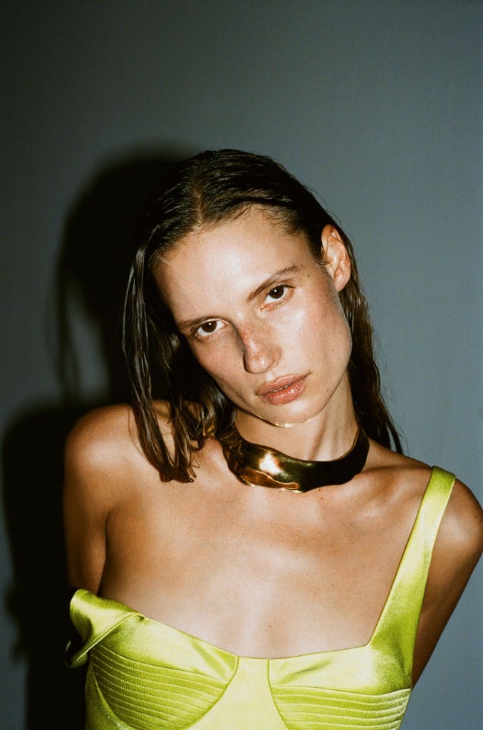 SS19_TOP_1598_SATIN_BUSTIER_LIME_FRONT3