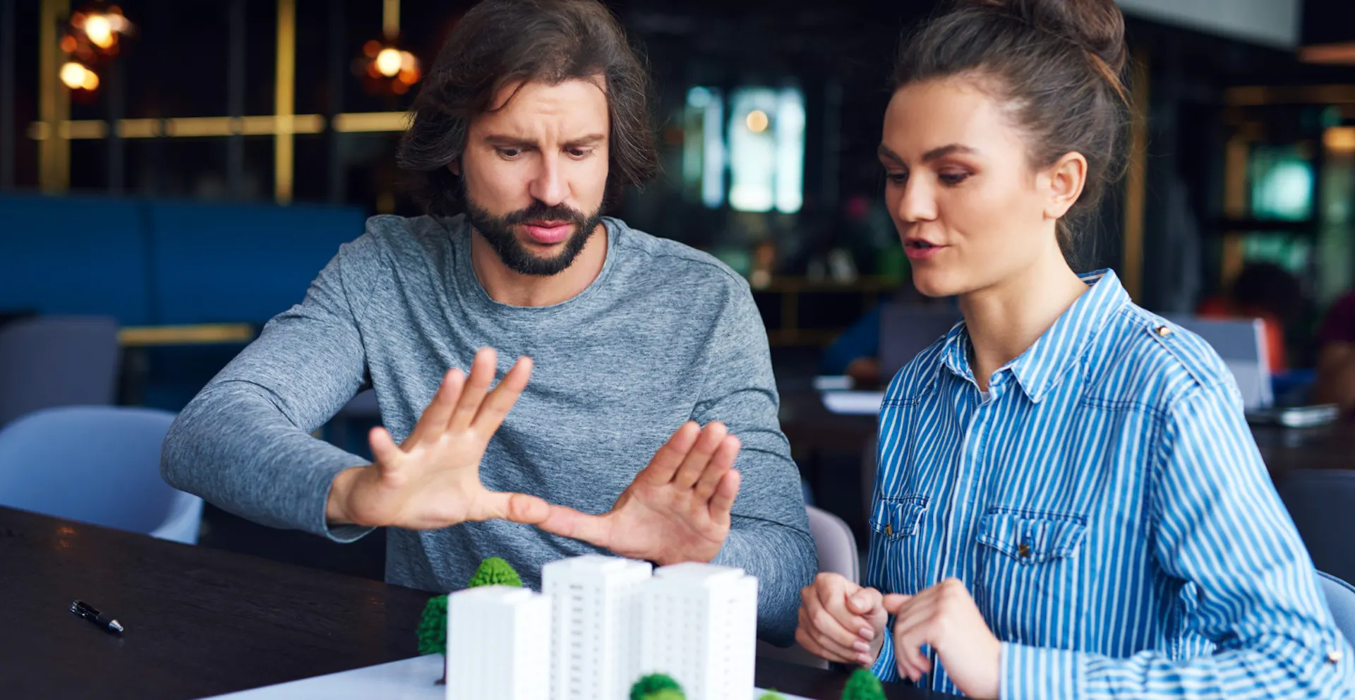 Ce înseamnă un dezvoltator rezidențial de încredere și ce întrebări merită să pui înainte să cumperi