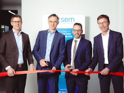 Battery Innovation Hub inauguration : (from left to right) Alexandre Pauchard  (CSEM, CEO), Andreas Hutter (CSEM, Group Leader Energy Systems), Andrea Ingenito (CSEM, Group Leader Sustainable Energy) and Pierre-Alain Leuenberger (Neuchâtel Bantonal Bank , General Director).