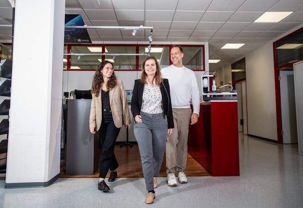 Lucie Jandet, Edwige Guinet and Jonas Goldowsky, co-founders of Visienco